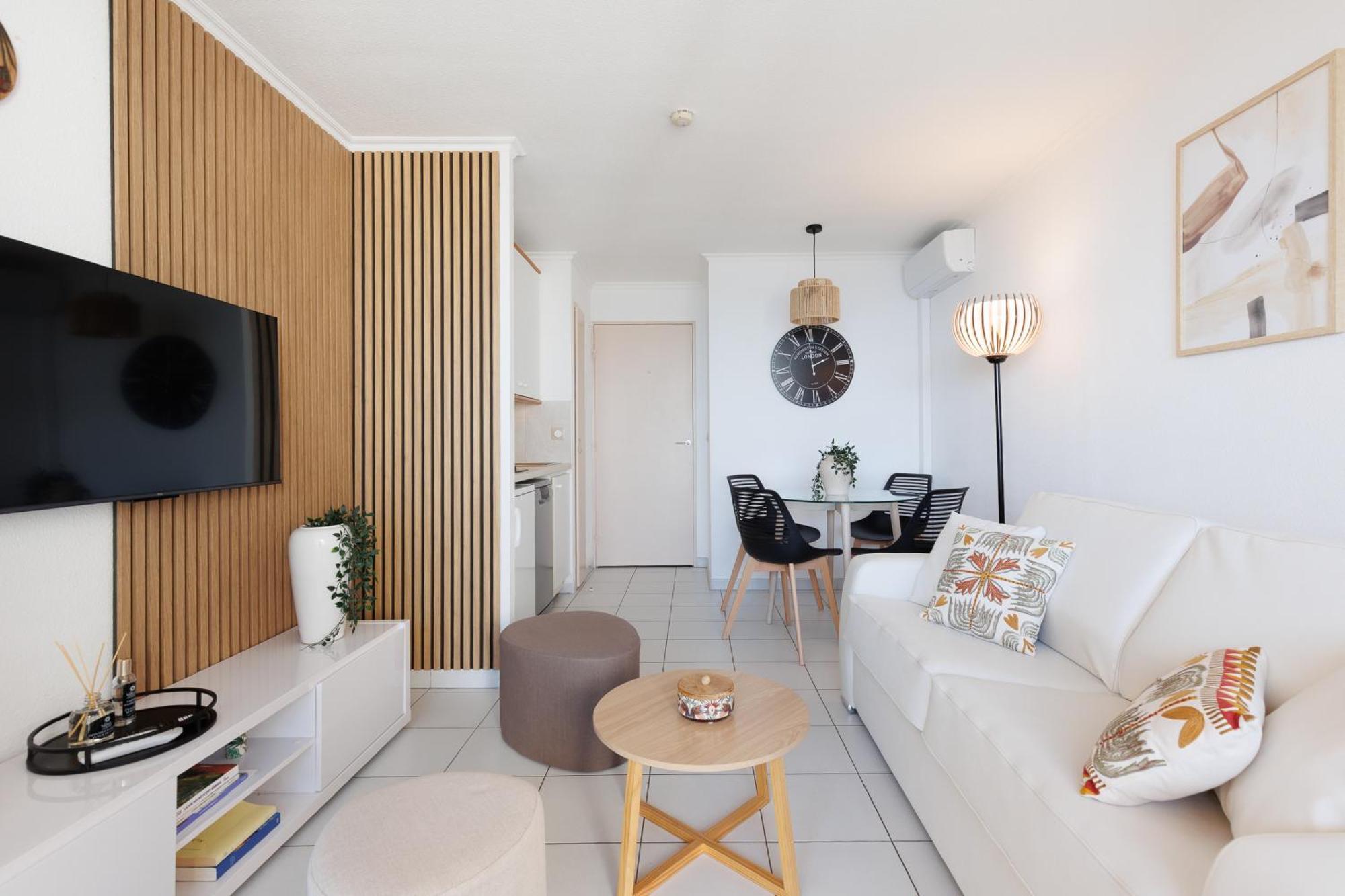 Holiday Paradise Cannes Ngoại thất bức ảnh